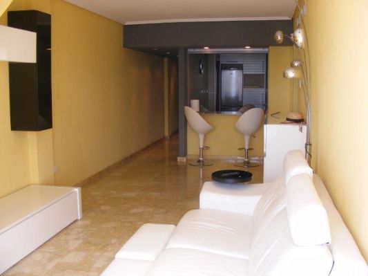 En venta Apartamento en primera línea de playa, Torrevieja, Alicante, Comunidad Valenciana, España