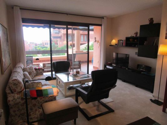 En venta Apartamento en planta media, Calahonda, Málaga, Andalucía, España