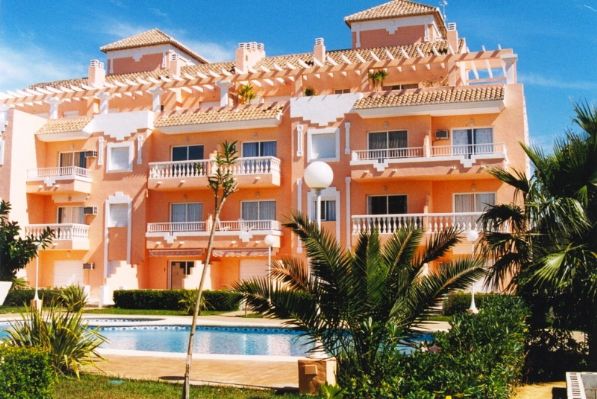 En venta Apartamento en primera línea de playa, Dénia, Alicante, Comunidad Valenciana, España